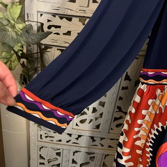 DONNA MORGAN NICE NAVY BLUE WITH GROOVY MULTICOLORS LONG SLEEVE MAXI DRESS - Picture 6 of 11